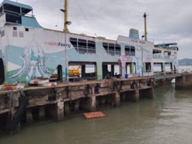 Ship breaking