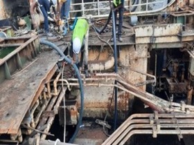 Ship breaking